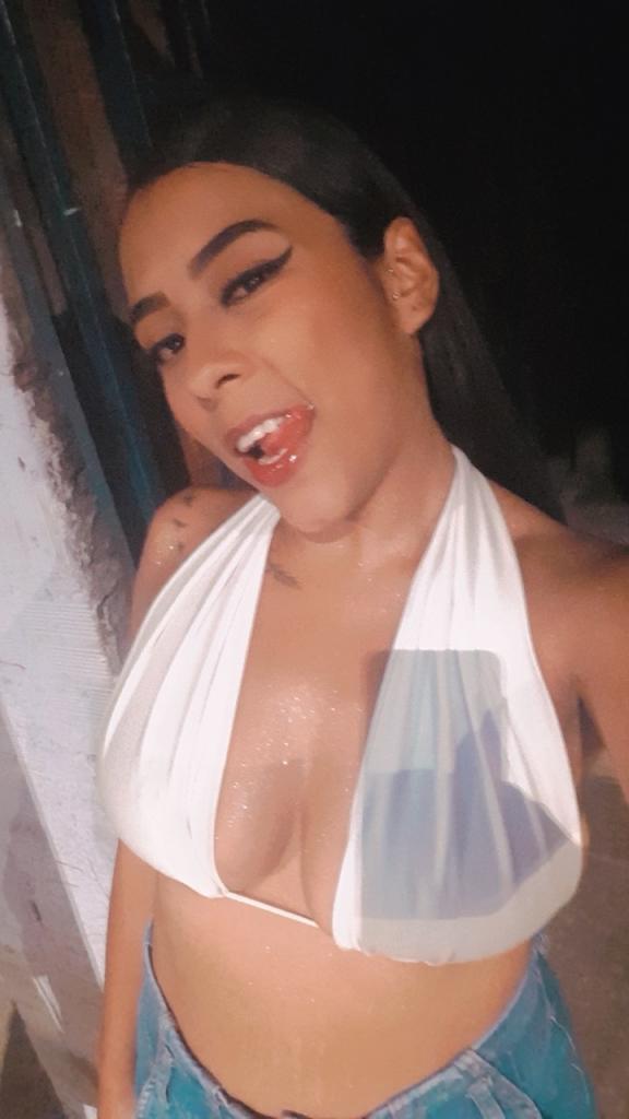 602699641: Chica busca chico en Málaga