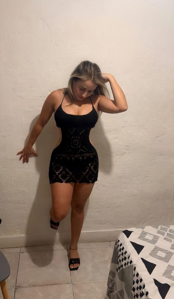 Chica busca chico en Almería: 
