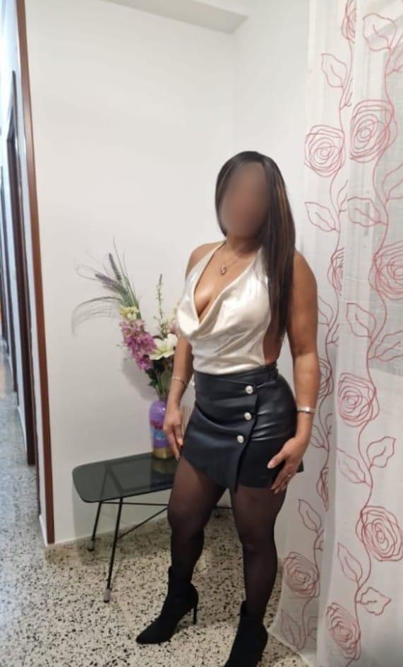Chica busca chico en Granada: 