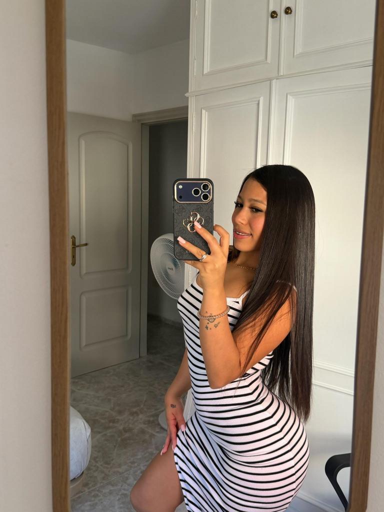 Chica busca chico en Tenerife: 
