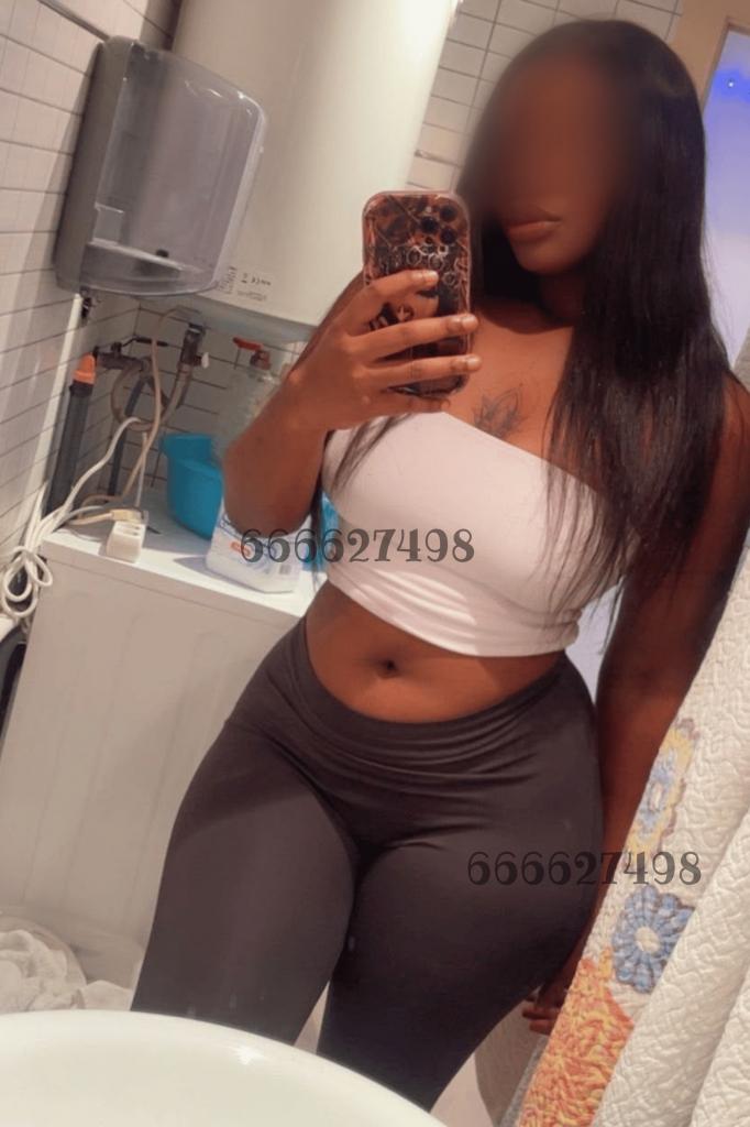 Chica busca chico en Lérida: 