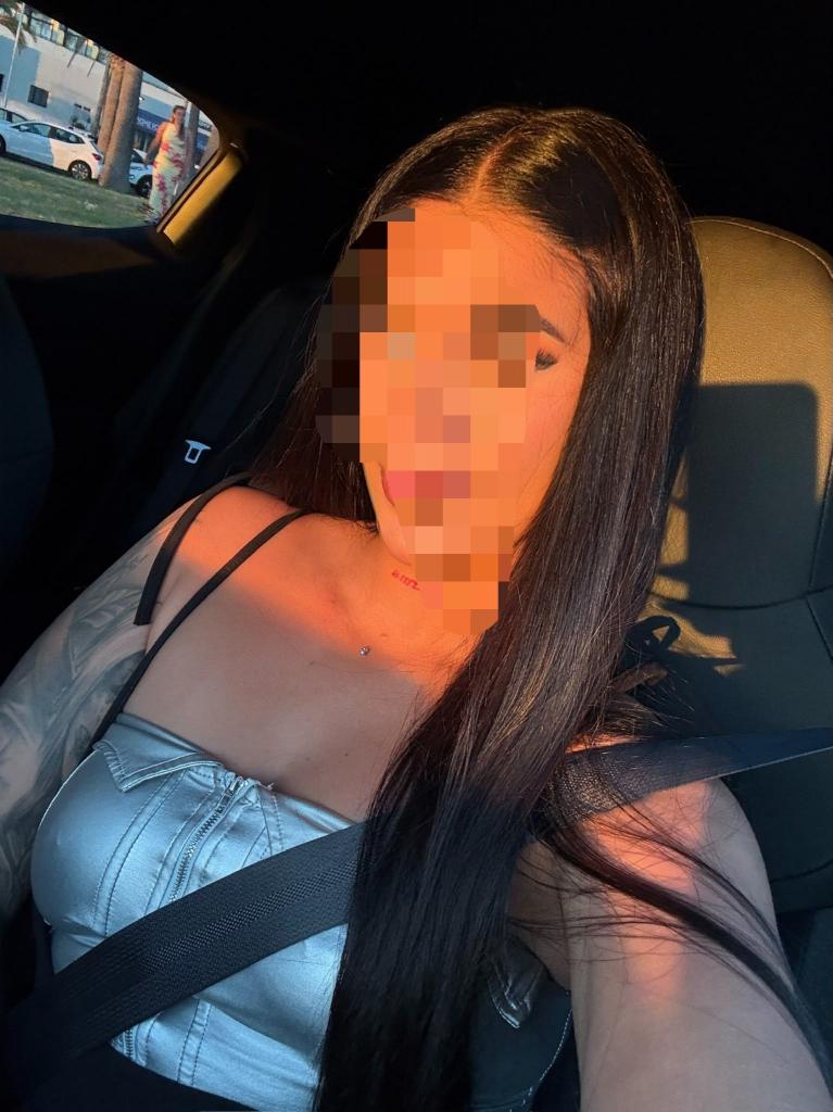 619680342: Chica busca chico en Tenerife