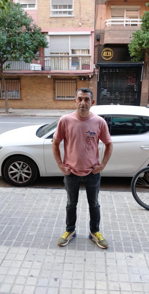 Chico busca chica en Valencia: 