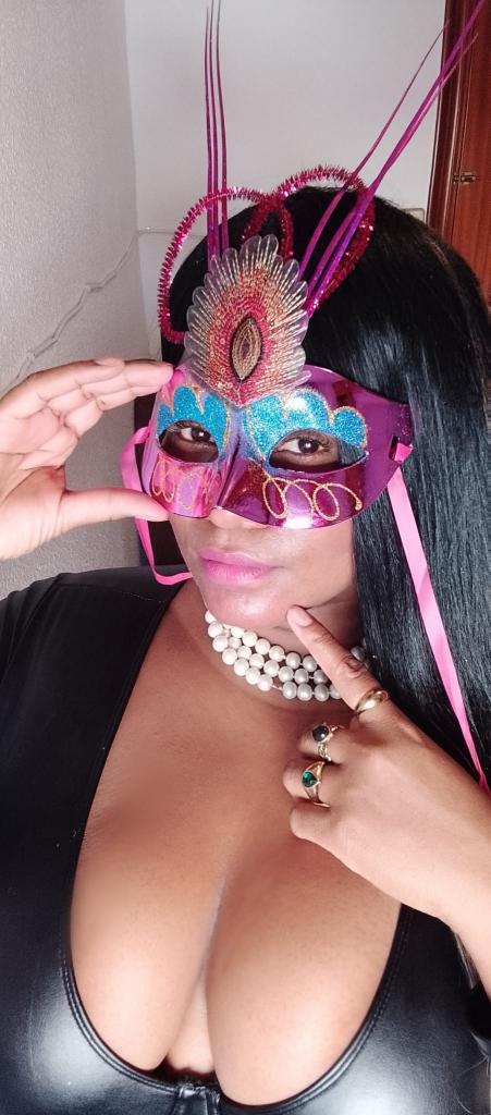 643476868: Chica busca chico en Murcia