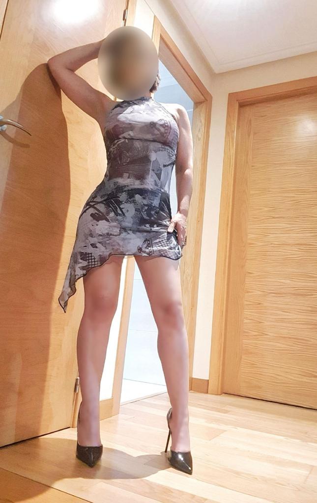 634100101: Chica busca chico en La Coruña