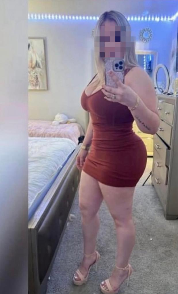 603740980: Chica busca chico en La Coruña