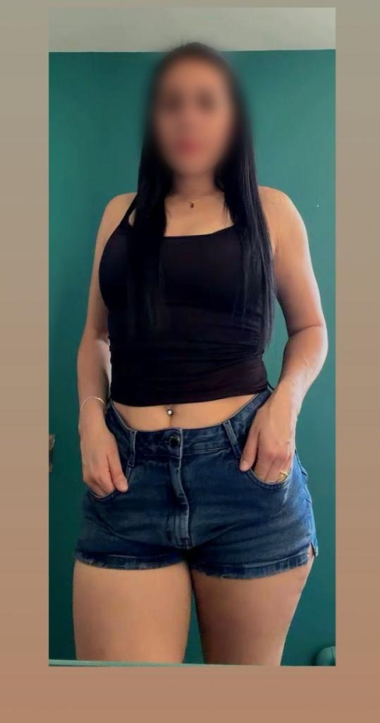 Chica busca chico en Granada: 