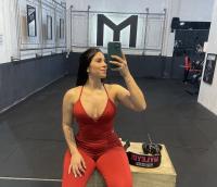 607315616: Chica busca chico en Murcia
