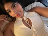 607393709: Chica busca chico en Barcelona