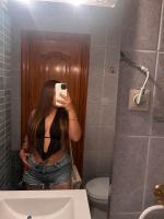 613457854: Chica busca chico en Granada