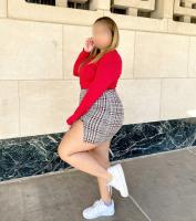 653513223: Chica busca chico en Barcelona