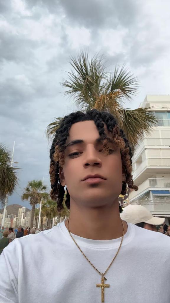 Chico busca chica en Alicante: 