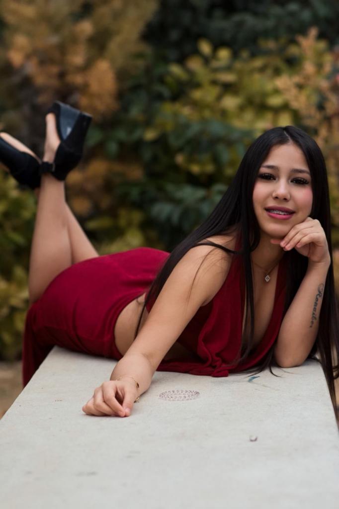 Chica busca chico en Tenerife: 