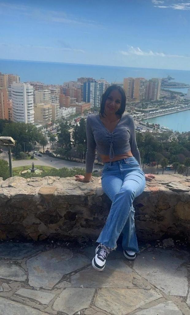 637952355: Chica busca chico en Málaga