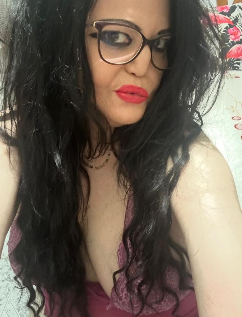 Chica busca chico en Sevilla: 