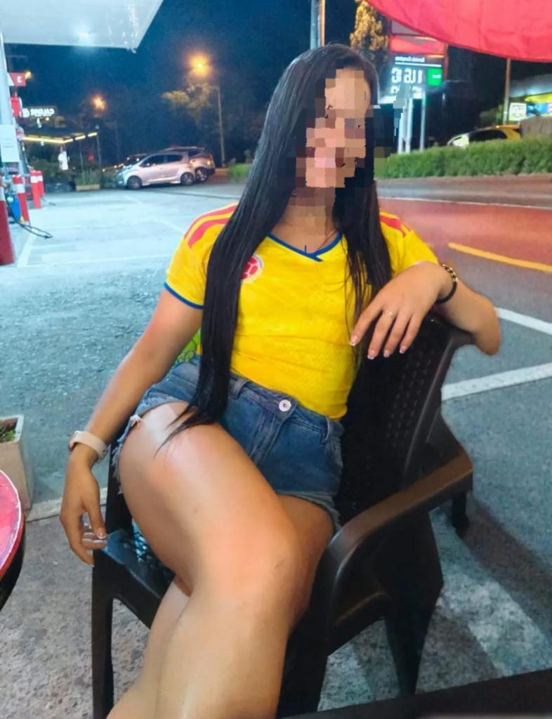 Chica busca chico en Formentera: 