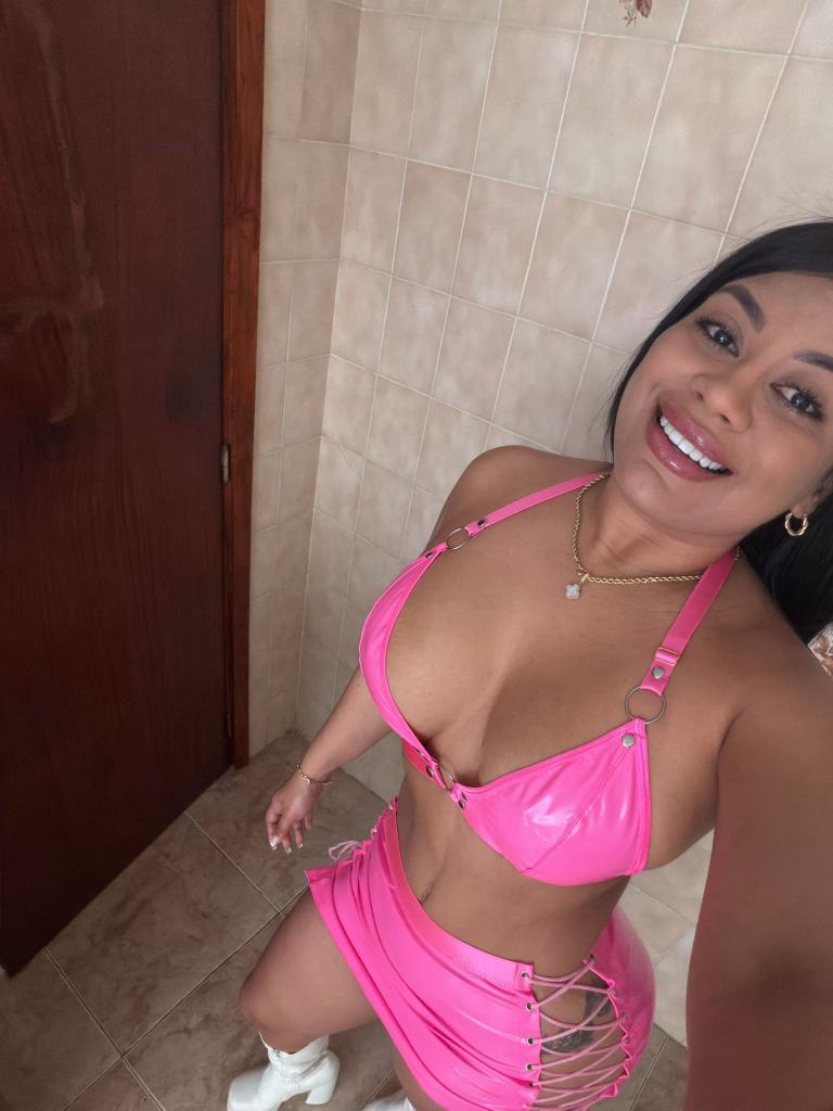 Chica busca chico en Tenerife: 