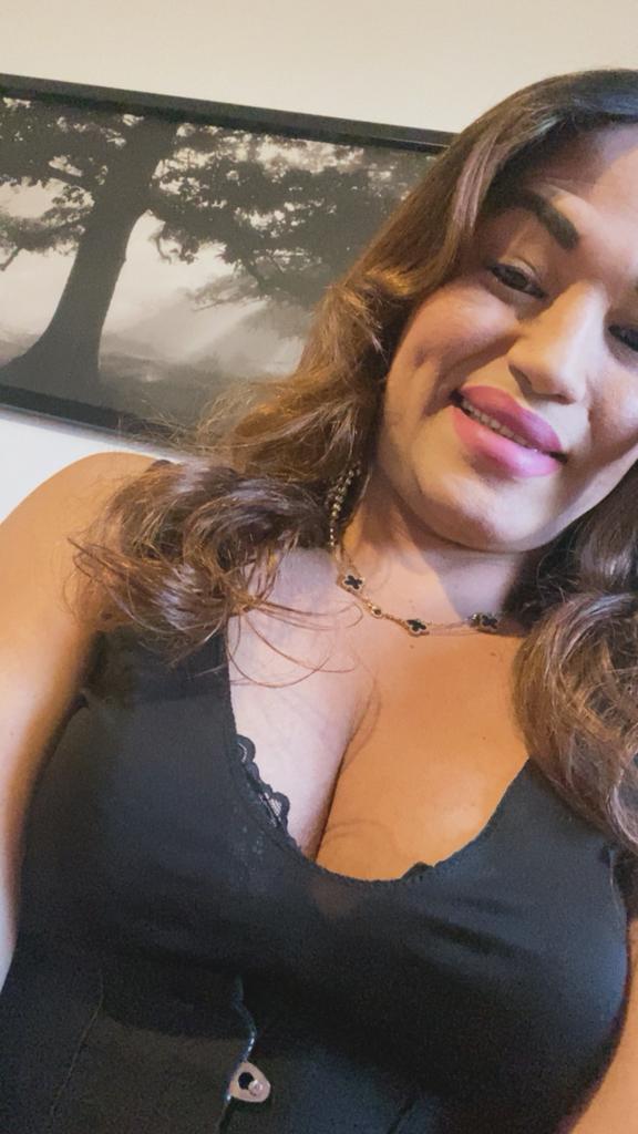 643377045: Transexual en Mallorca