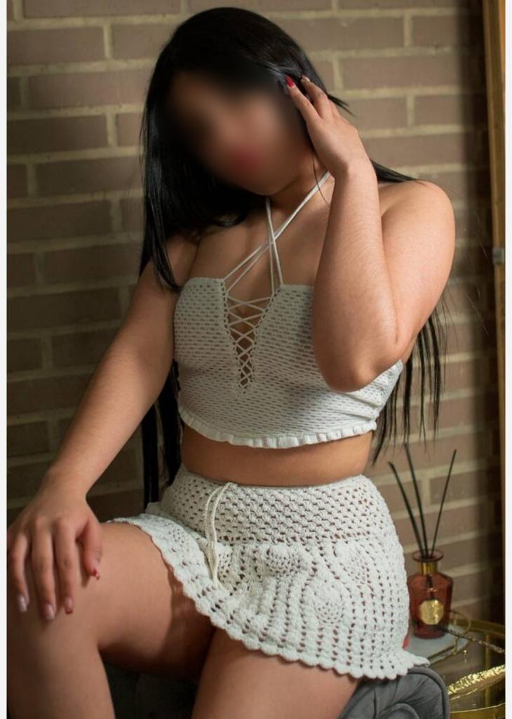 692077326: Chica busca chico en Lugo