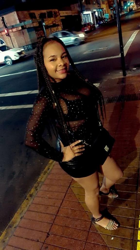 624911277: Chica busca chico en Zaragoza