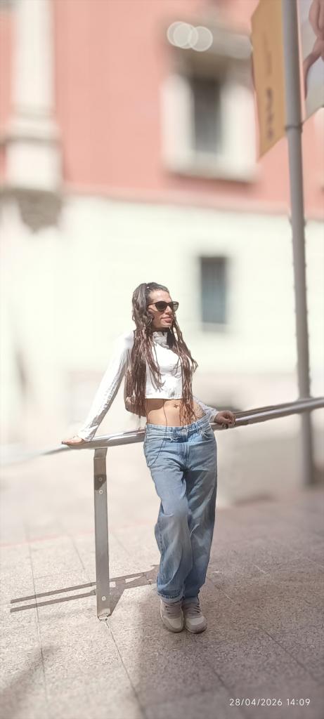 631009572: Transexual en Lérida