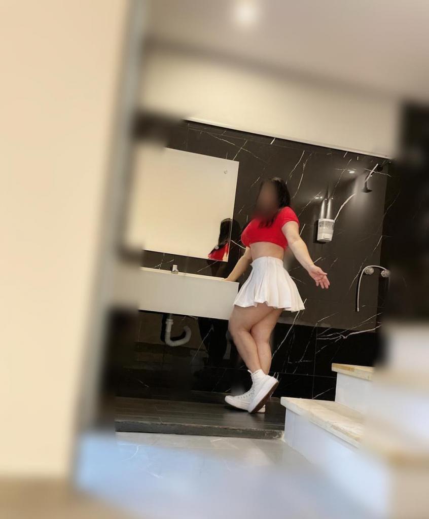 631485807: Chica busca chico en Huesca
