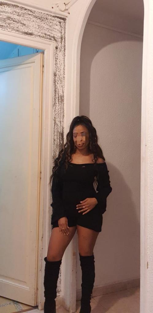 614672661: Chica busca chico en Alicante