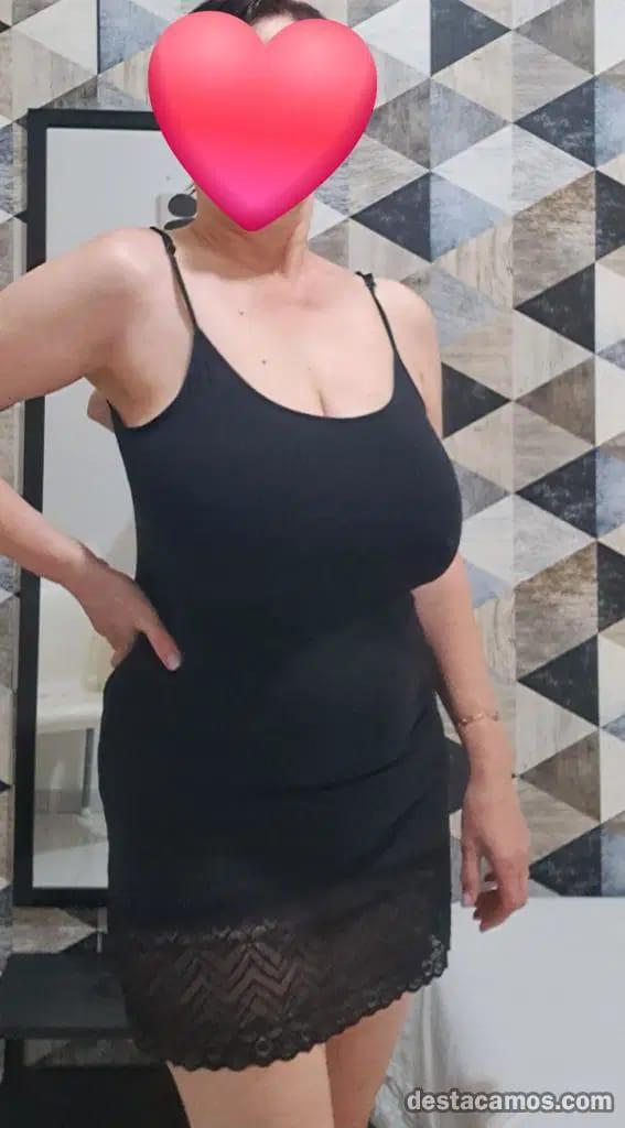 Chica busca chico en Ibiza: 