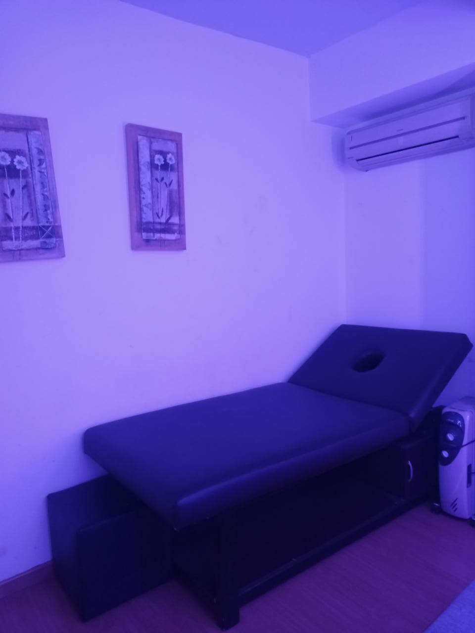 652435326: Chica busca chico en Barcelona