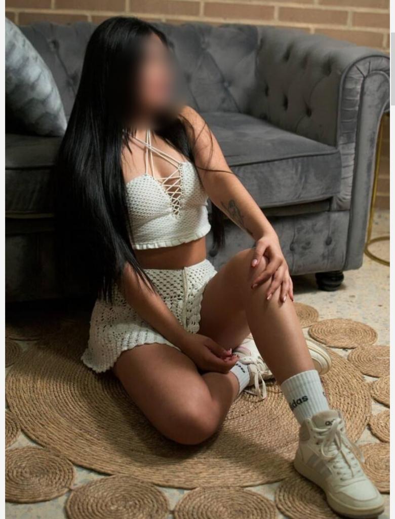 692077326: Chica busca chico en Lugo