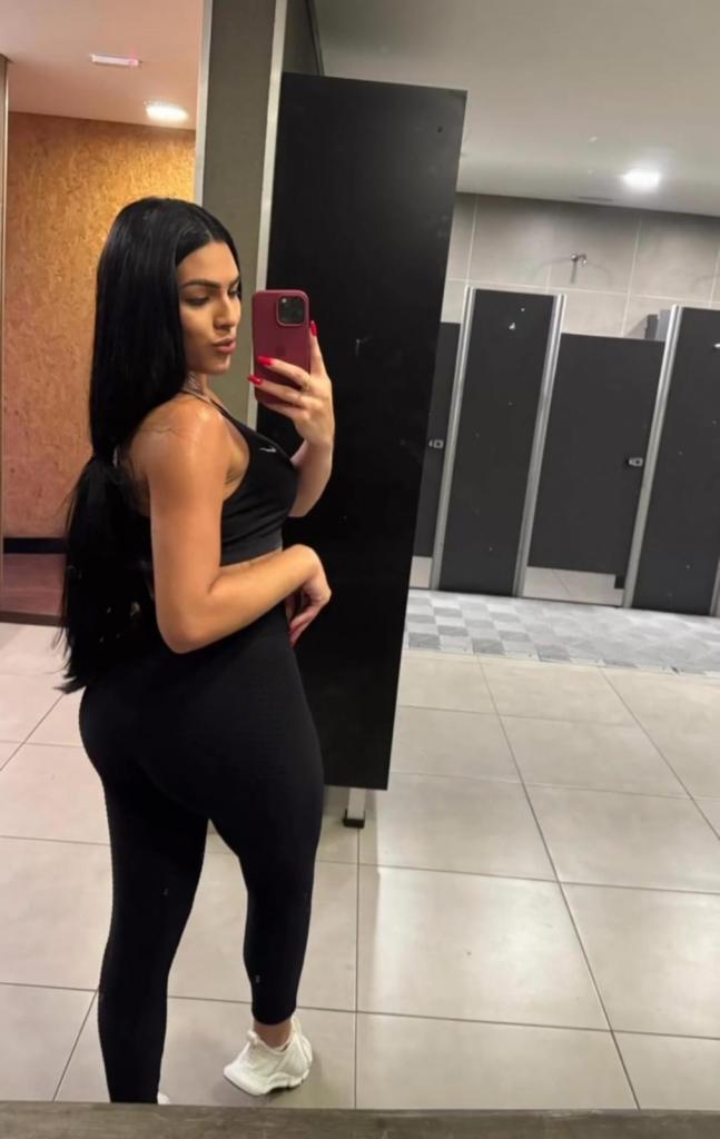 664380030: Chica busca chico en Málaga