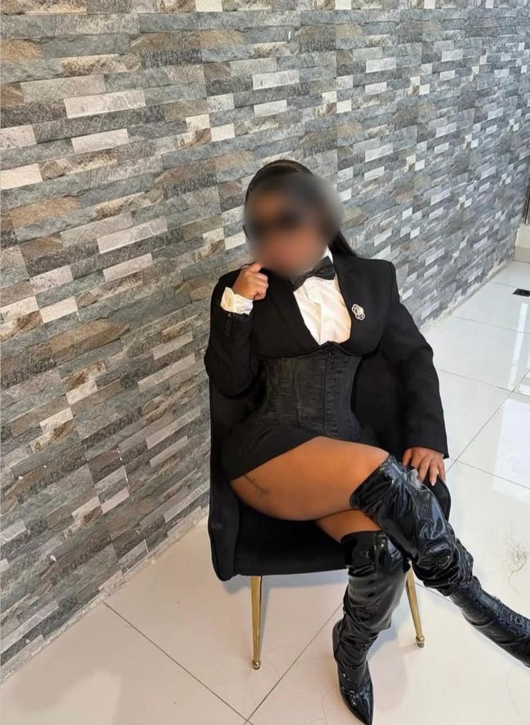Chica busca chico en Gerona: 