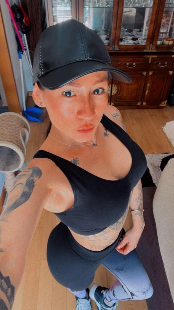 603266190: Chica busca chico en Madrid