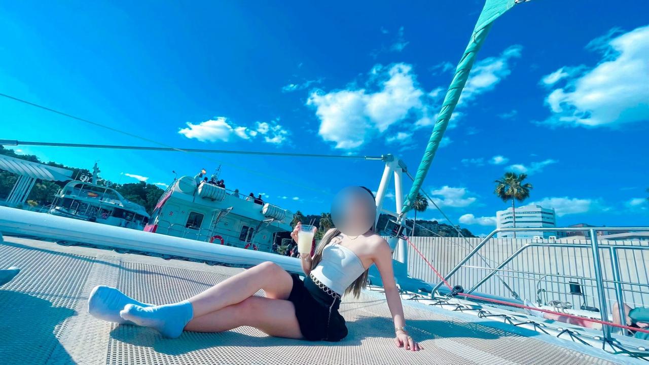 743067705: Chica busca chico en Málaga