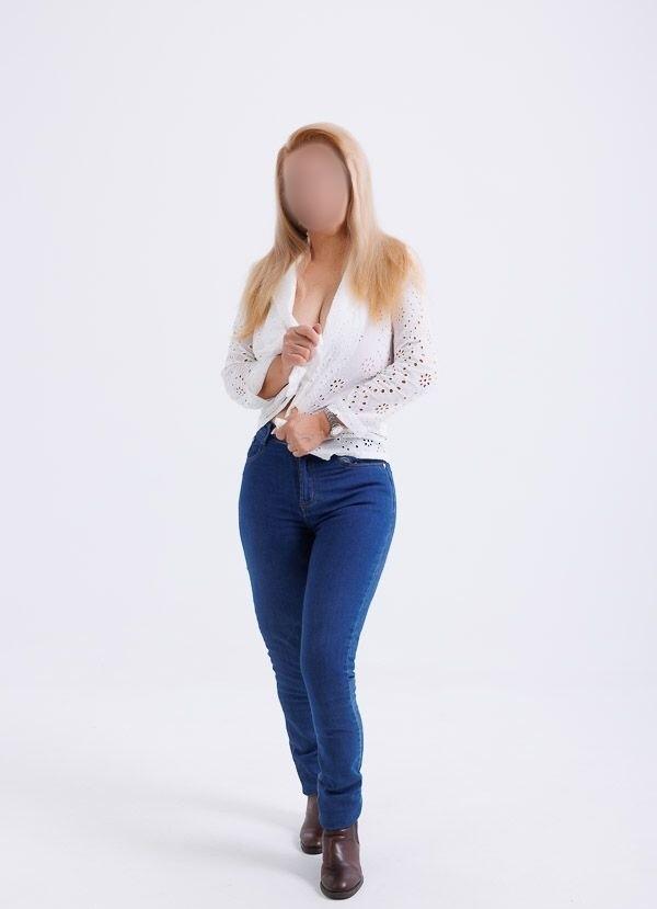 Chica busca chico en Ibiza: Chica busca chico