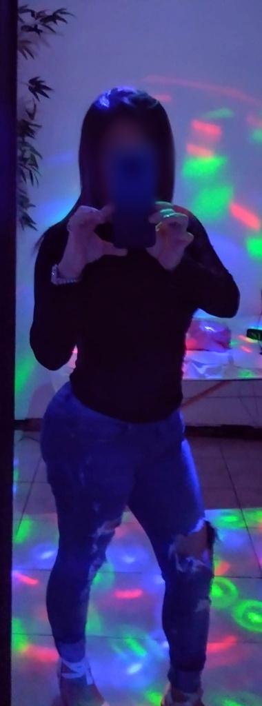 672963006: Chica busca chico en Barcelona