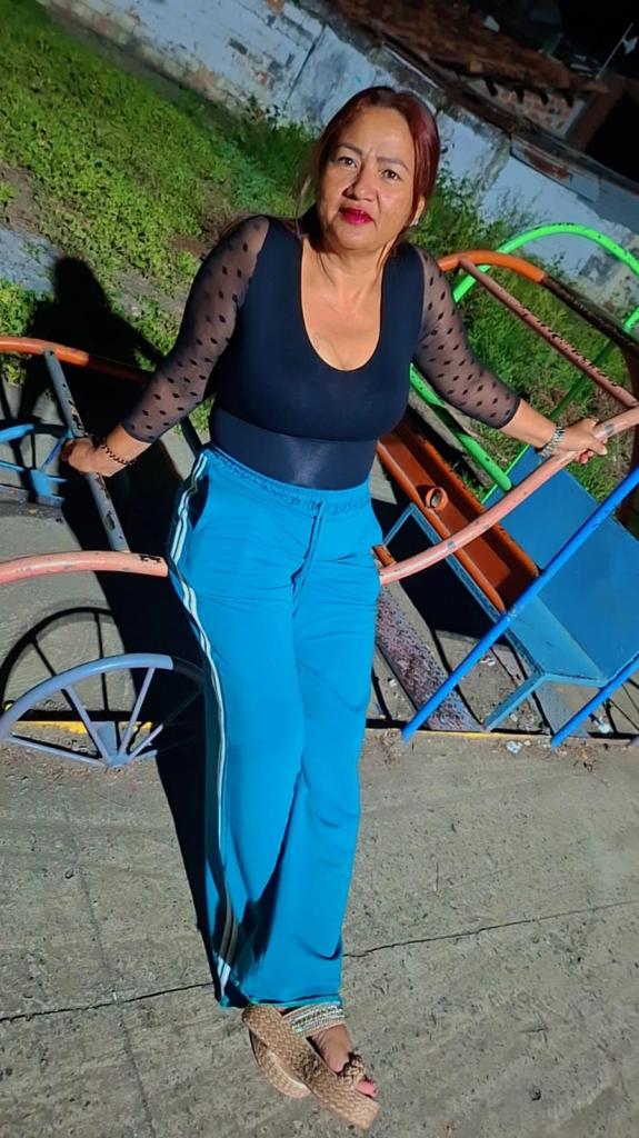 Chica busca chico en Almería: 