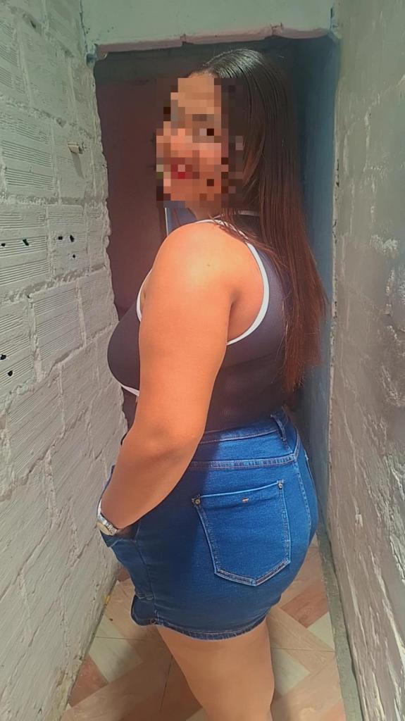 Chica busca chico en Almería: 