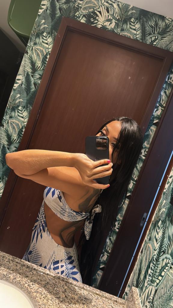 Chica busca chico en Almería: Chica busca chico