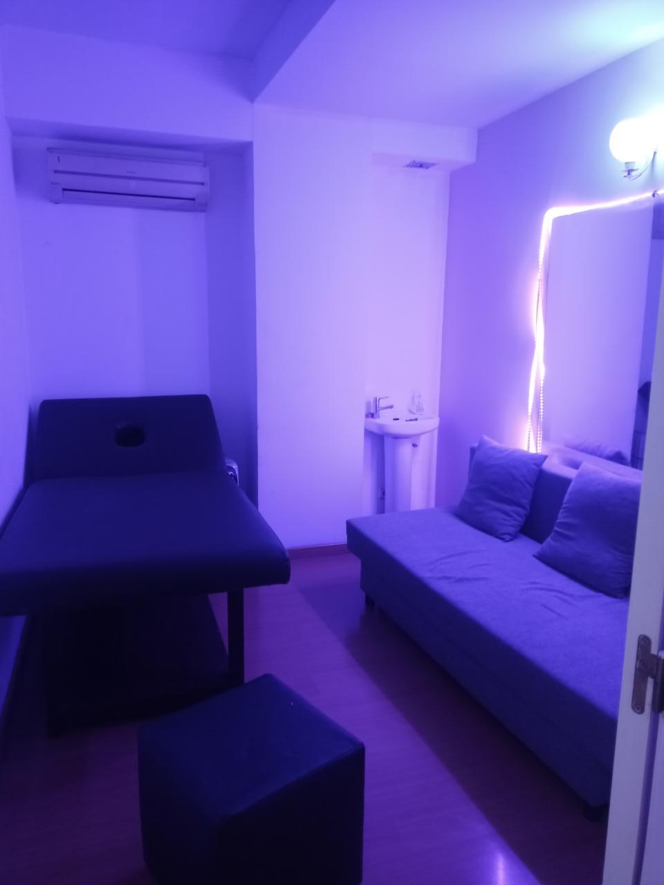 652435326: Chica busca chico en Barcelona