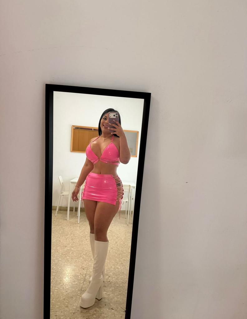 Chica busca chico en Tenerife: 