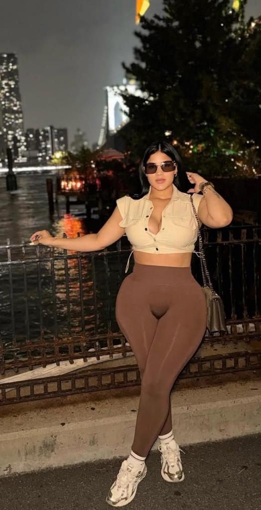 Chica busca chico en Granada: 