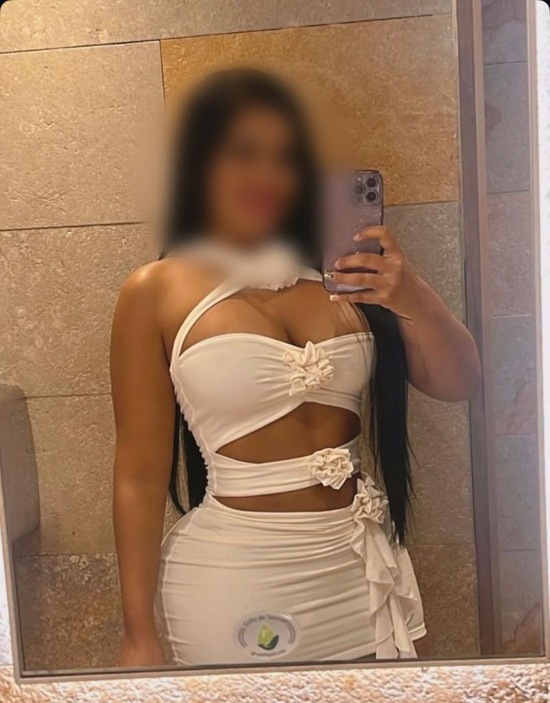 Chica busca chico en Granada: 