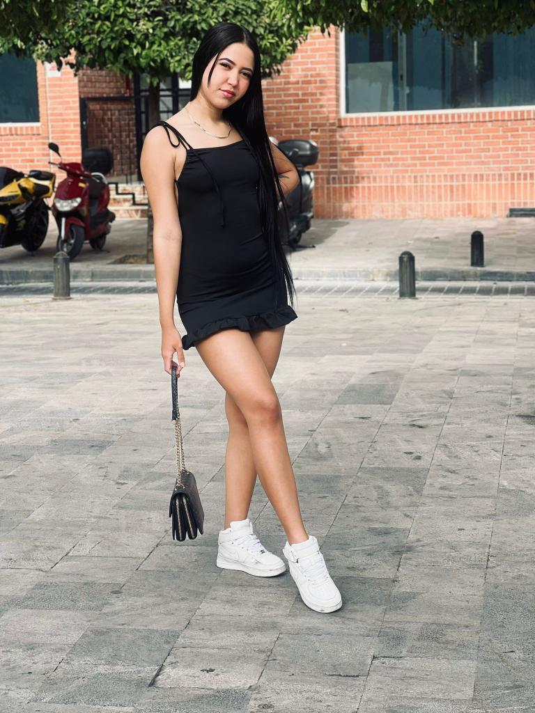 656634424: Chica busca chico en Valencia