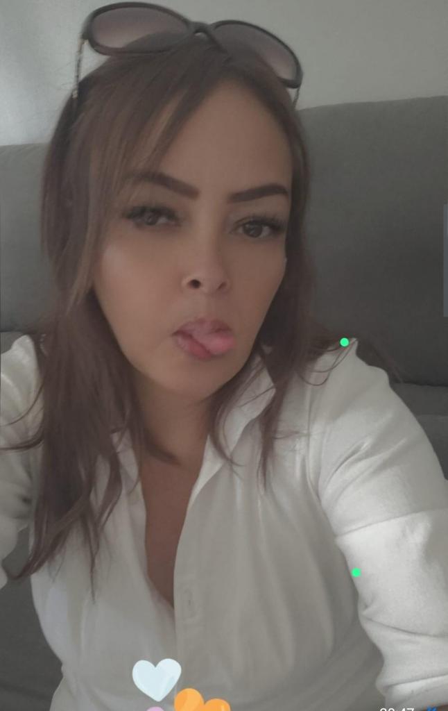 Chica busca chico en Tenerife: 