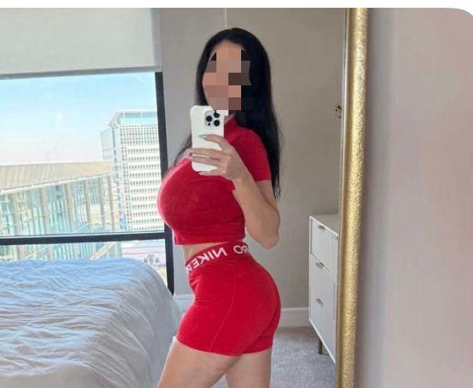 Chica busca chico en Cádiz: 