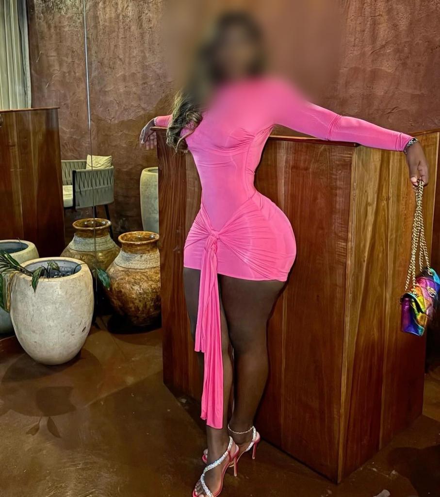 632249159: Chica busca chico en Madrid