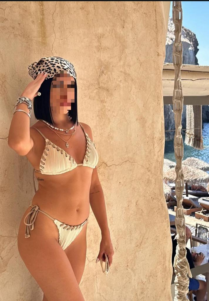 Chica busca chico en Ibiza: 