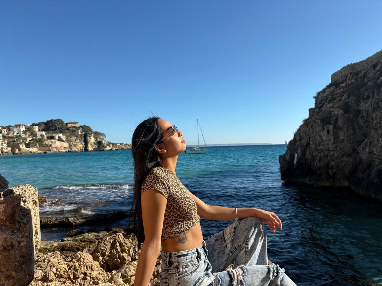 604102319: Chica busca chico en Ibiza