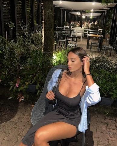 663159971: Chica busca chico en Alicante